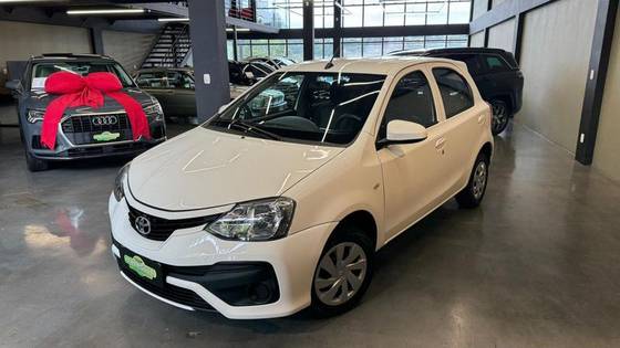 TOYOTA ETIOS 1.3 X 16V FLEX 4P MANUAL TOYOTA ETIOS 1.3 X 16V FLEX 4P MANUAL